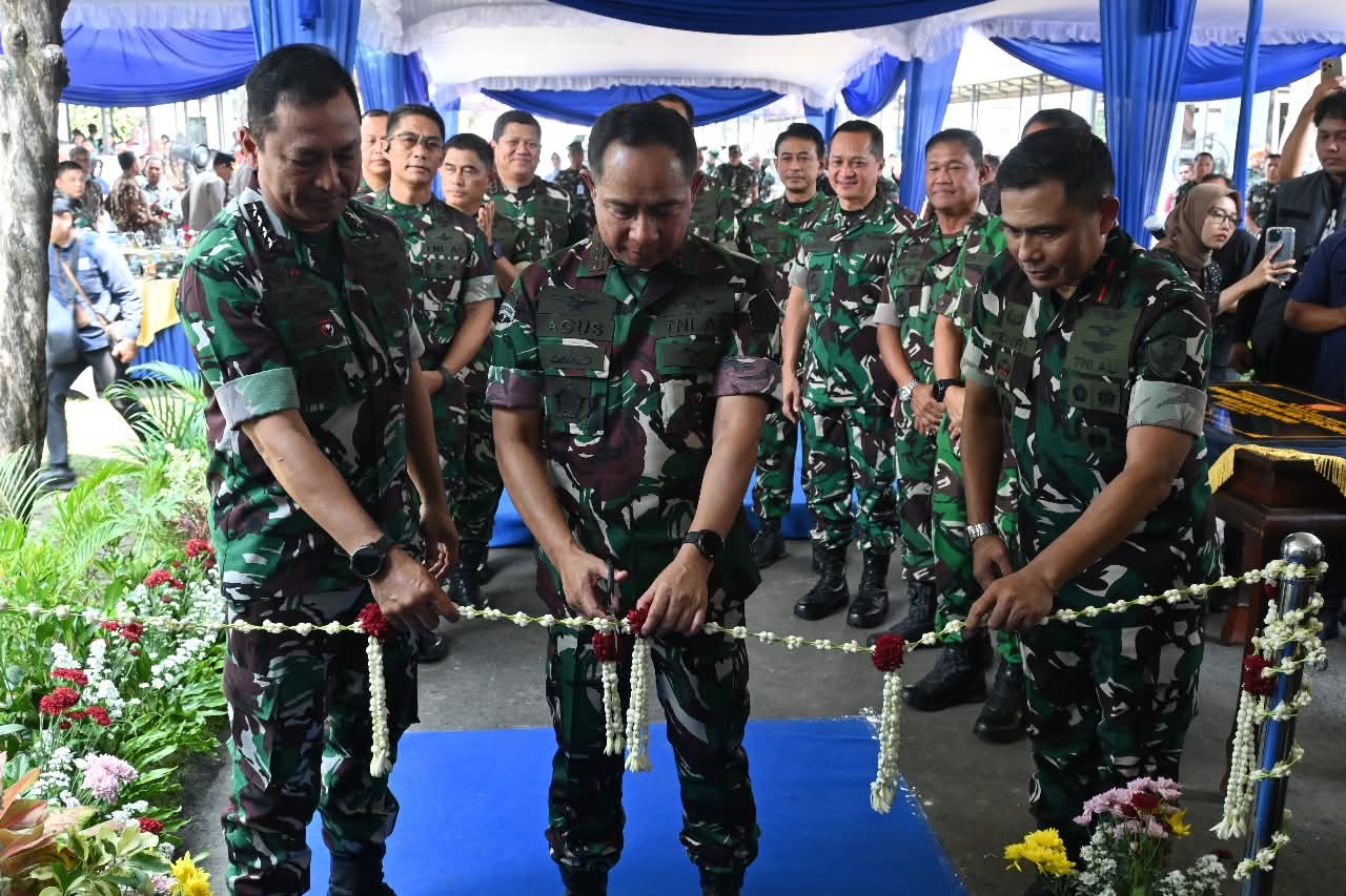 Panglima TNI Resmikan SPPG TNI Perkuat Program Makan Bergizi Gratis Bagi Anak Bangsa.