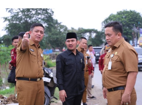 Bupati Bekasi Tinjau Normalisasi Kali di Tambun Utara, Pastikan Kelancaran Penanganan Banjir