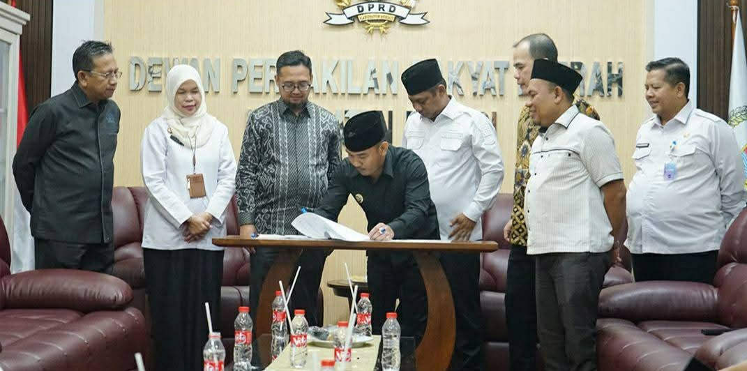 Bupati Bekasi Bersama DPRD Tandatangani Kesepakatan Bersama Hasil Evaluasi Gubernur Jawa Barat