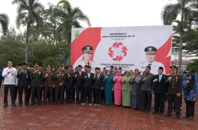 Bupati Karawang H.Aep Syaepuloh SE. Pimpin Upacara Hari Sumpah pemuda