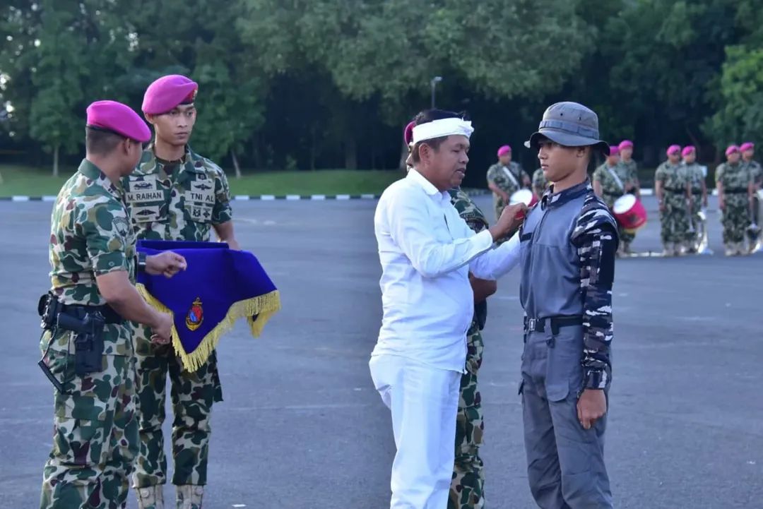 Membangun Generasi Emas Bangsa ; Pangkormar dan Gubernur Jawa Barat Kolaborasi Wujudkan Pendidikan Karakter
