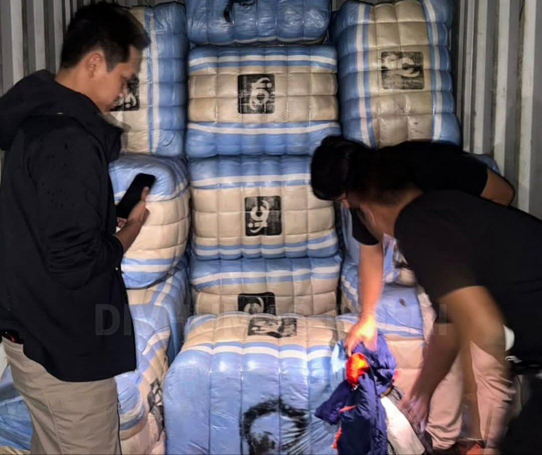 Dirreskrimsus Polda Metro Jaya Membongkar Jaringan Pakaian Bekas Impor Ilegal (balpres)