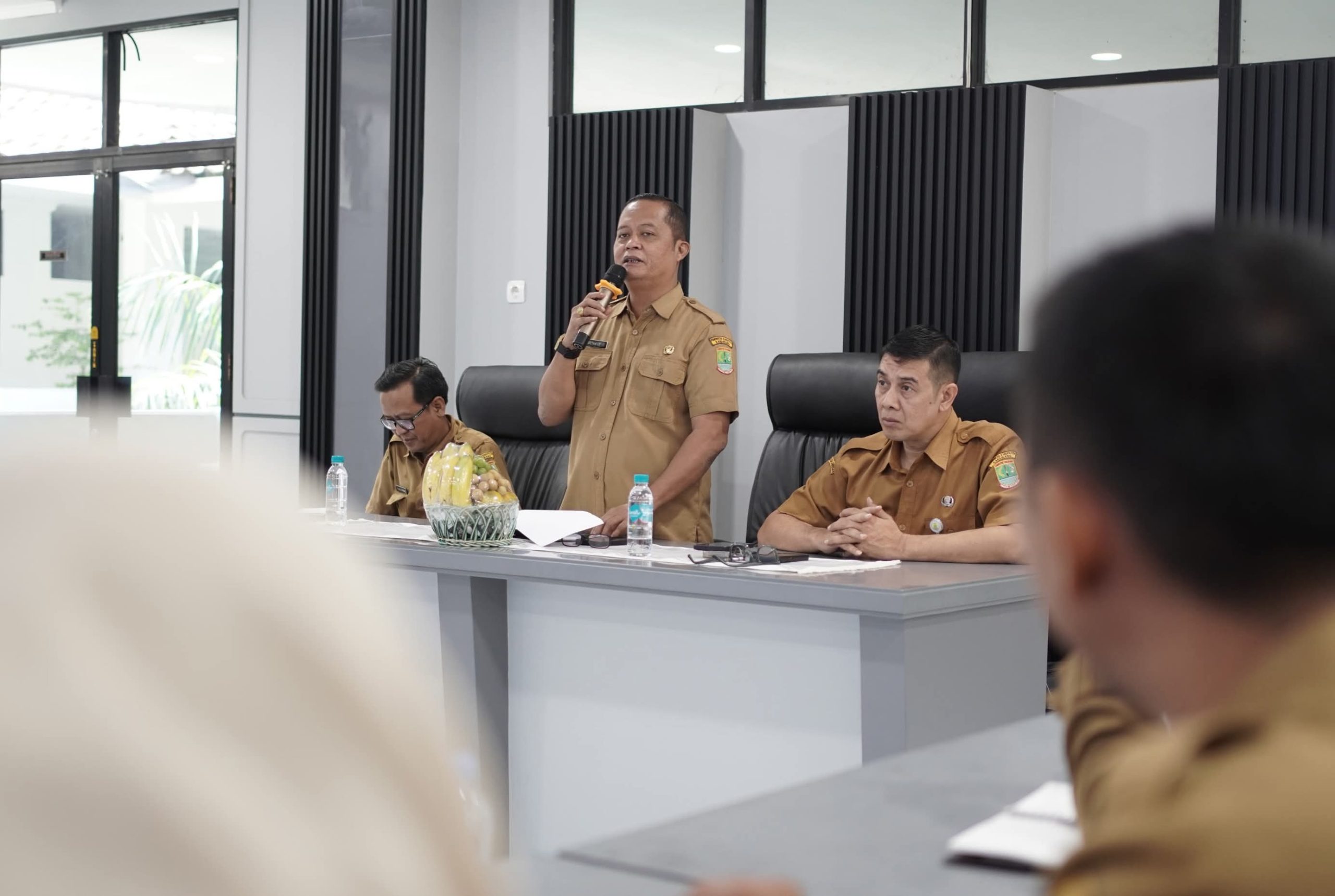 Diskominfo Karawang Gelar Bimtex Strategi Komunikasi Pemerintahan Perkuat Komunikasi Publik Diskominfo Karawang Gelar Bimtex Strategi Komunikasi Pemerintahan Perkuat Komunikasi Publik