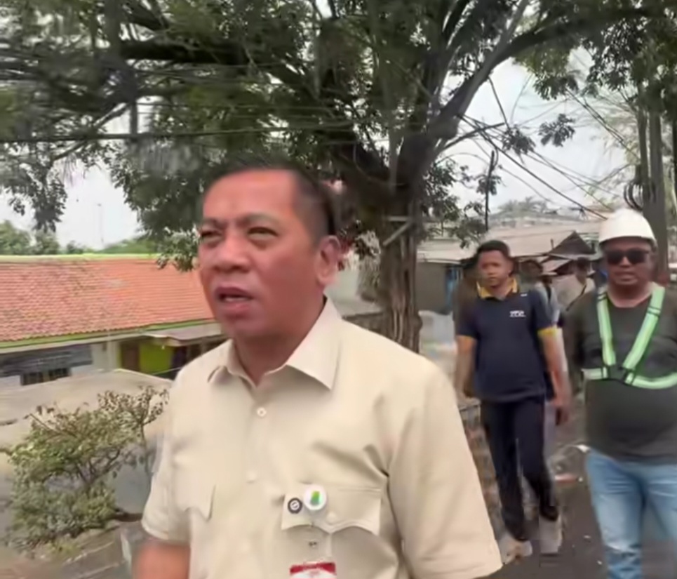 Bupati Karawang Tinjau Jalan Interchange Pastikan Perbaikan Tidak Asal Tambal Permukaan Bupati Karawang Tinjau Jalan Interchange Pastikan Perbaikan Tidak Asal Tambal Permukaan