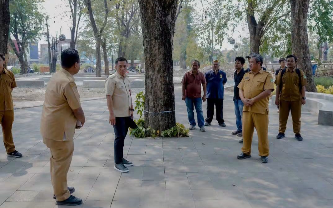Karawang Semakin Maju , Pemkab Menata Lahan Taman Ade Irma Menjadi Ruang Hijau dan Tempat Olahraga Karawang Semakin Maju , Pemkab Menata Lahan Taman Ade Irma Menjadi Ruang Hijau dan Tempat Olahraga